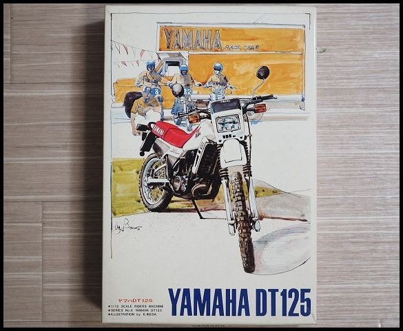 旧バンダイ 未組立 ヤマハ YAMAHA DT125 1/12 シリーズNo.6 プラモデル