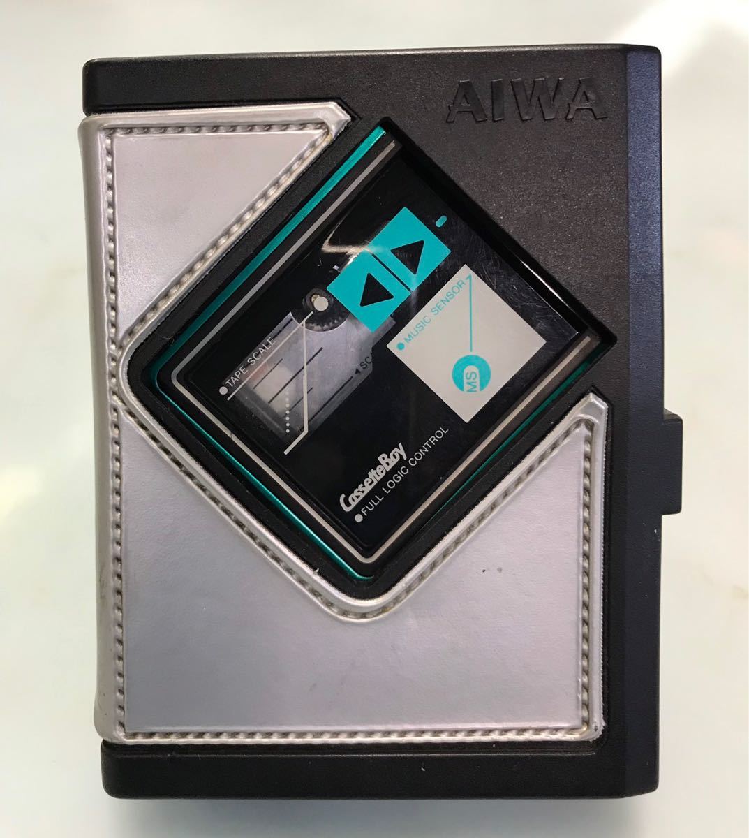 KS10136】AIWAカセットボーイHS-P8 ケース付き 『ジャンク品扱い