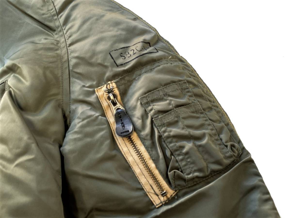 激レア 極美品 極暖 アヴィレックス レスキューモデル ステンシル ロゴ 