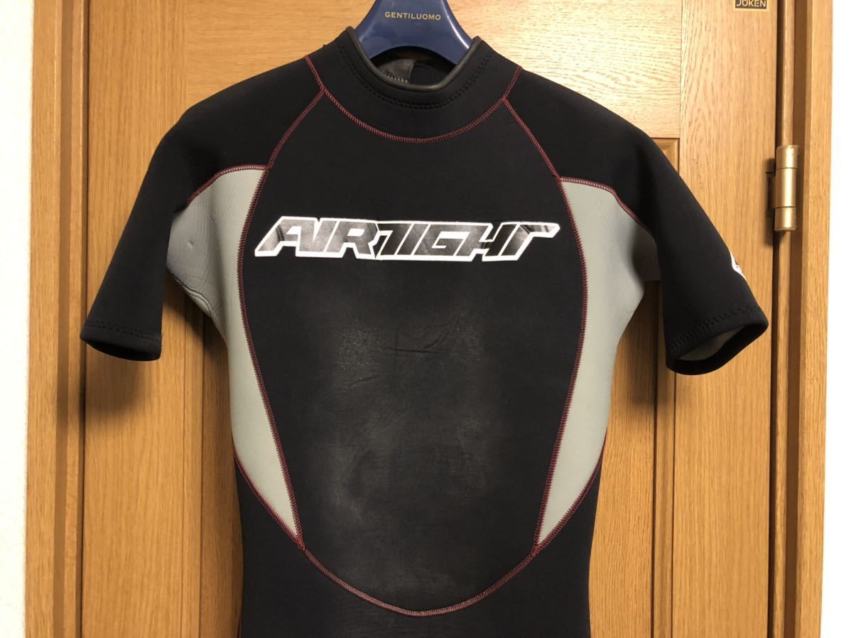 AIRTIGHT シーガル3mmウェットスーツ 黒/白 AIRTIGHT シーガル3mmウェットスーツ 黒⁄白公式オンライン