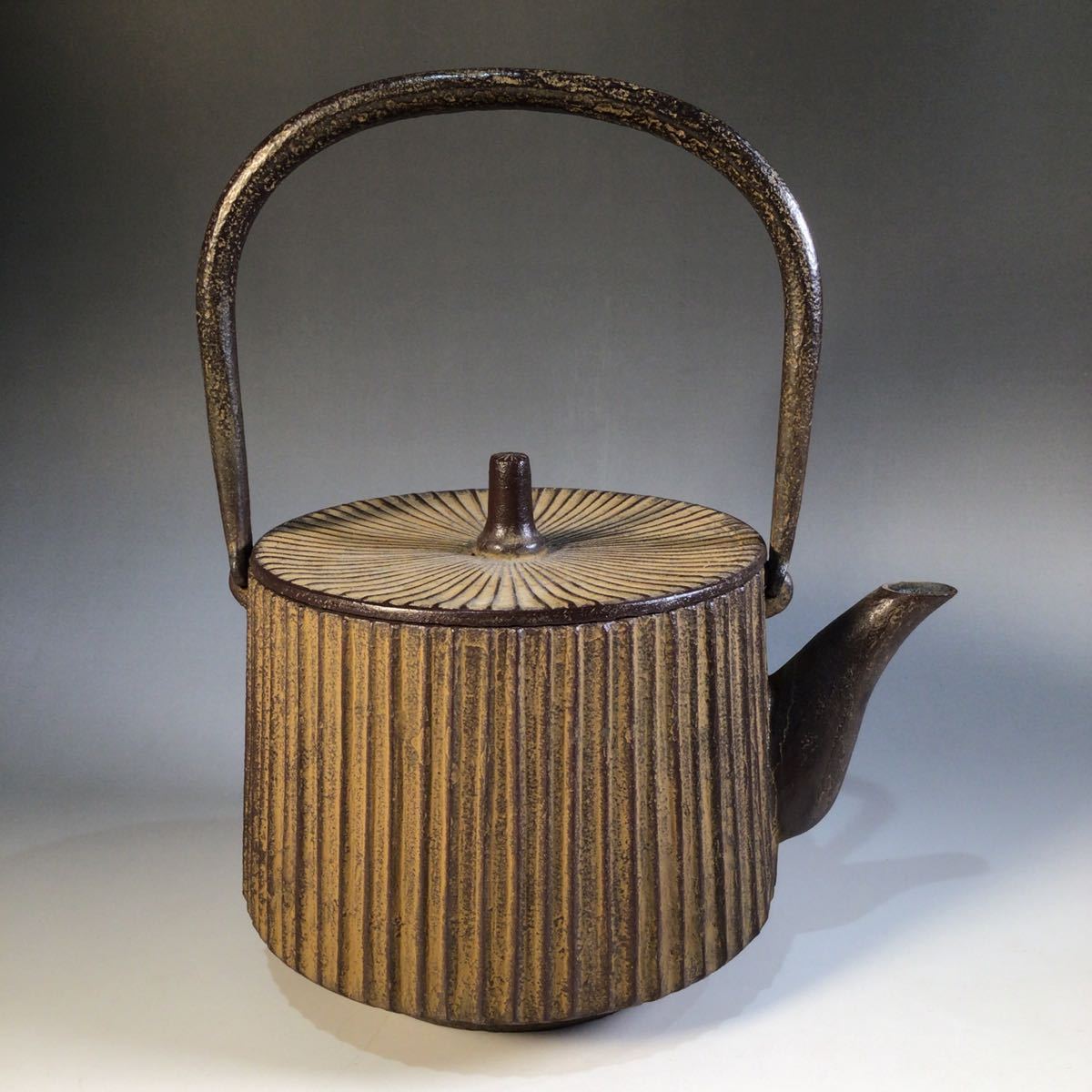 煎茶道具　継山造　本錫　急須　茶壷　約167g　箱付　M　R4802 汲古 造 天寿斎蘇生鉄筆 純錫製 茶人山水図 四方式 茶壷 共箱 】 煎茶