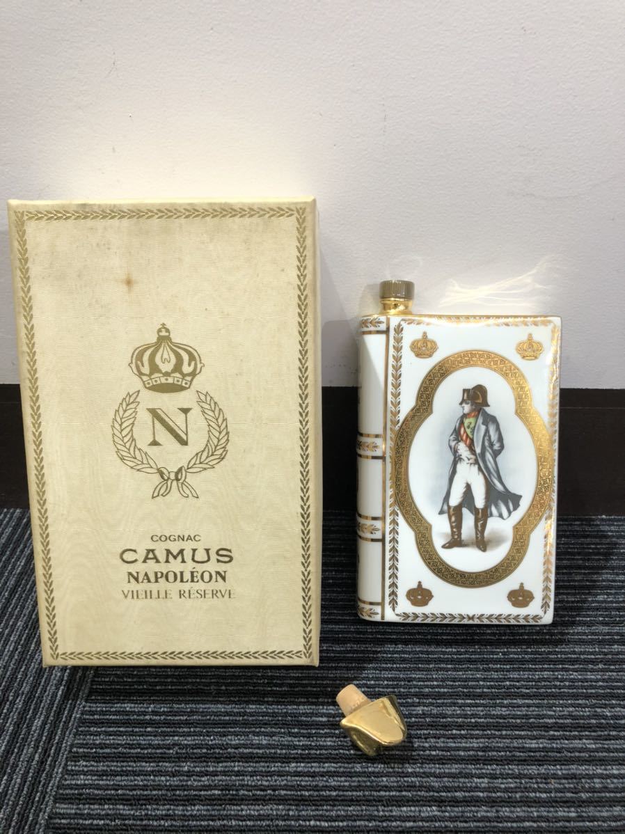 CAMUS カミュ ナポレオン ブック BOOK 箱付き 替え 栓 ブランデー　古酒 ナポレオン CAMUS カミュ ◇注目! 箱付き公式直営ストア ※未開栓
