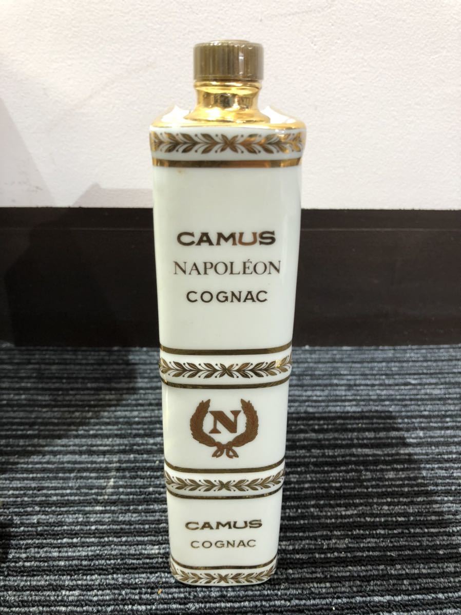 CAMUS カミュ ナポレオン ブック BOOK 箱付き 替え 栓 ブランデー　古酒 ナポレオン CAMUS カミュ ◇注目! 箱付き公式直営ストア ※未開栓