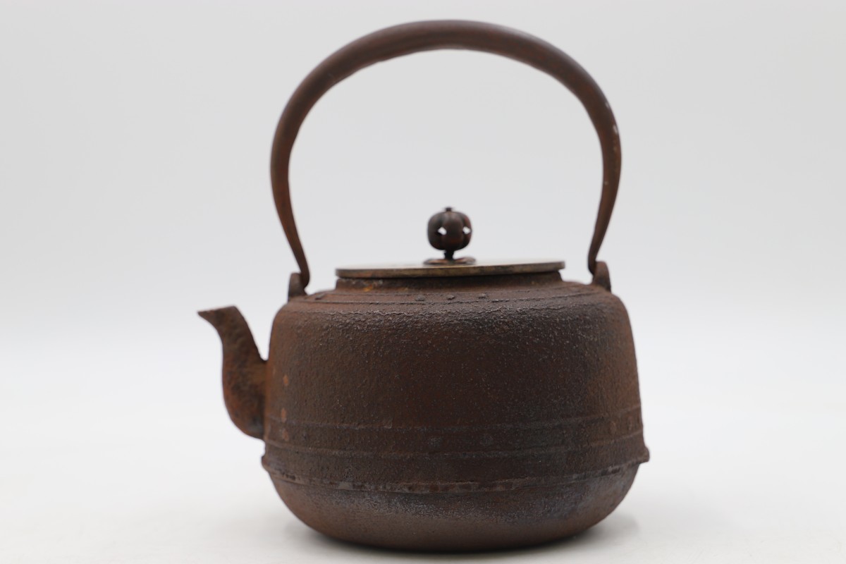 鉄瓶 | 茶道具 時代 kuriyaオンライン 鉄瓶・ケトル 肌 -Shinwadenki