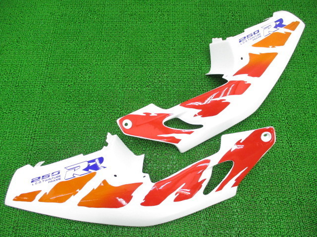 mc22 シートカウル 左右 純正 CBR250RR HONDA 94年式 後期 mc22 シートカウル 左右 純正 CBR250RR HONDA 94年式 後期