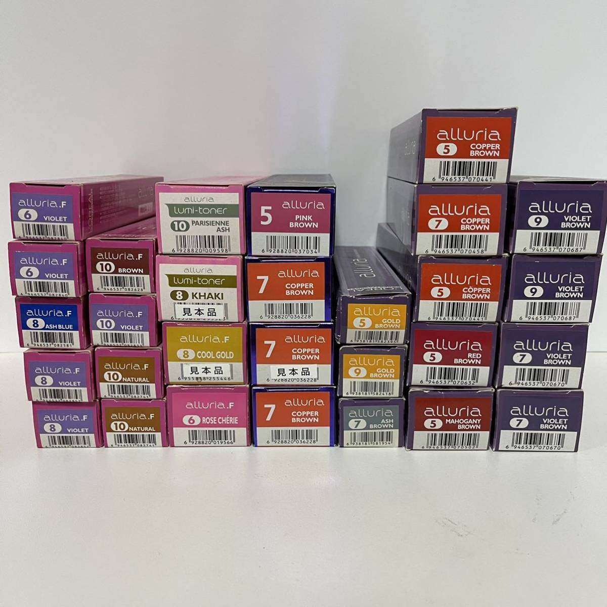 L Oreal Alluria ロレアル カラー剤 ヘアカラー アルーリア まとめ売り 29本 ヘアカラー 売買されたオークション情報 Yahooの商品情報をアーカイブ公開 オークファン Aucfan Com