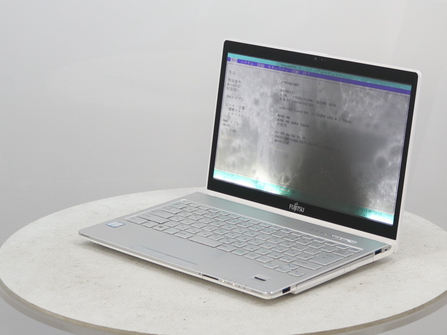 FUJITSU FMVS9A3WD1 LIFEBOOK SH90/A3 Core i5-7200U 2.50GHz 4 GB 256