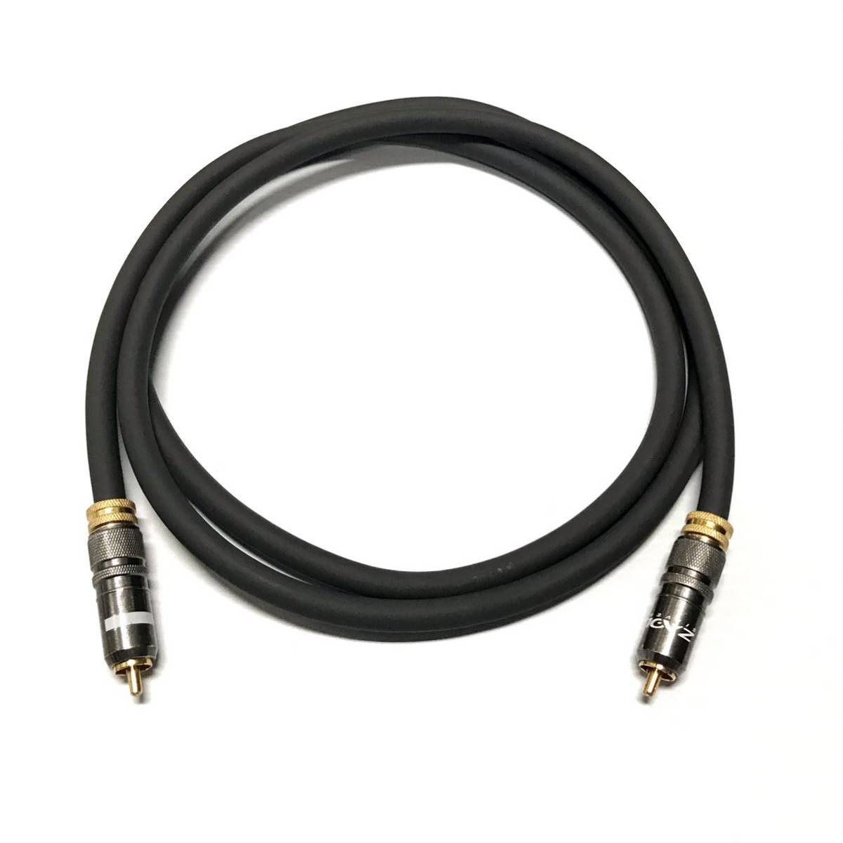 美品 SAEC OPC-380 光ケーブル 1.5m デジタルケーブル