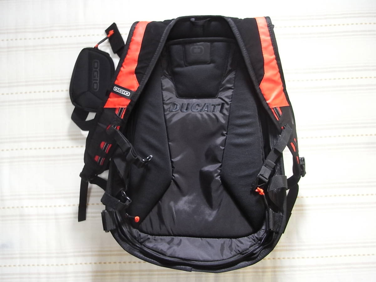 正規品 中古品 ドゥカティDUCATI Redline B1 プリフォームリュック 