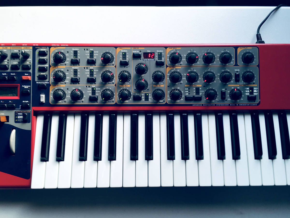 CLAVIA Nord Lead 3 ≪電源に難あり≫_1