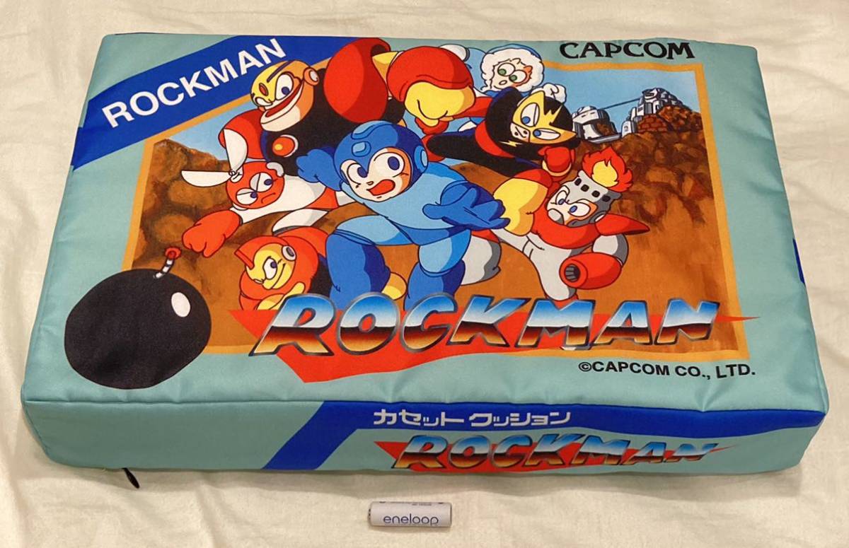 ロックマン ROCKMAN 大型 カセットクッション ファミリーコンピュータ