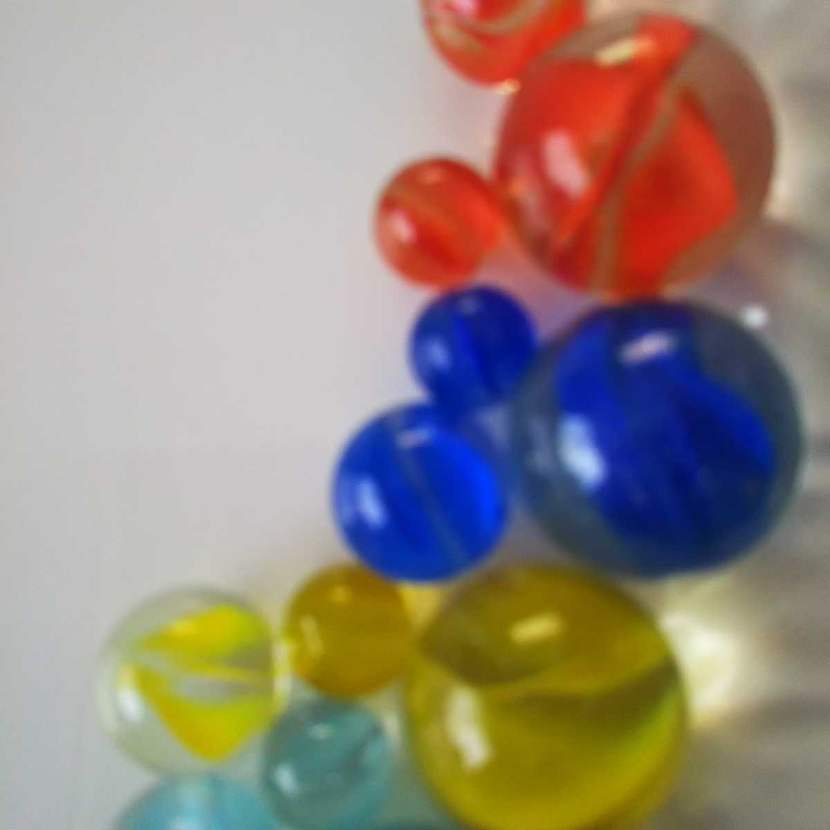 ビー玉 25mm 12 5mm 大きさ3種類 知育玩具 売買されたオークション情報 Yahooの商品情報をアーカイブ公開 オークファン Aucfan Com