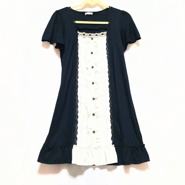 Axes Femme アクシーズファム レディースワンピース 黒ブラック 白 レース付 ひざ丈 清楚ワンピ M ワンピース 売買されたオークション情報 Yahooの商品情報をアーカイブ公開 オークファン Aucfan Com