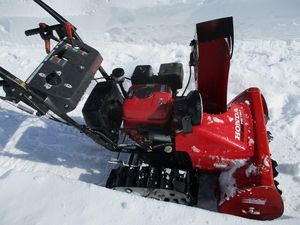 除雪機 HS660 無段変速 ガスアシスト セルスタート