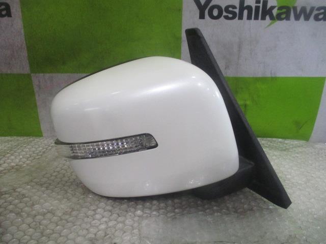 ソリオ MA15S 右ドアミラー 16604553