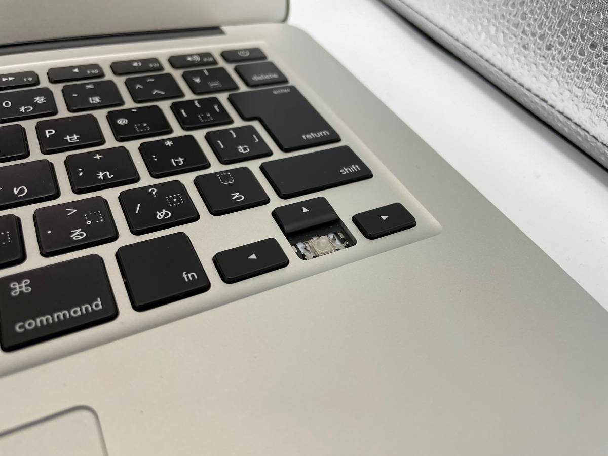 820 Apple MacBook Air 2017 13.3インチ MQD32J/A CPU Core i5 1.8GHz 