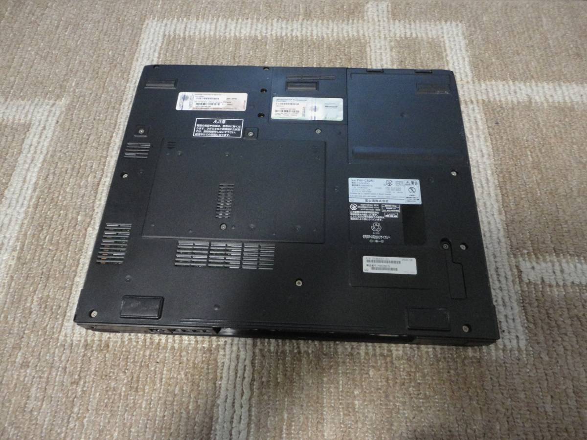 Fujitsu／富士通　ノートPC　LIFE　BOOK　FMV‐C8250 LIFEBOOK 富士通 ノートパソコン 新品同様 ノートパソコン（PC -FMWORLD
