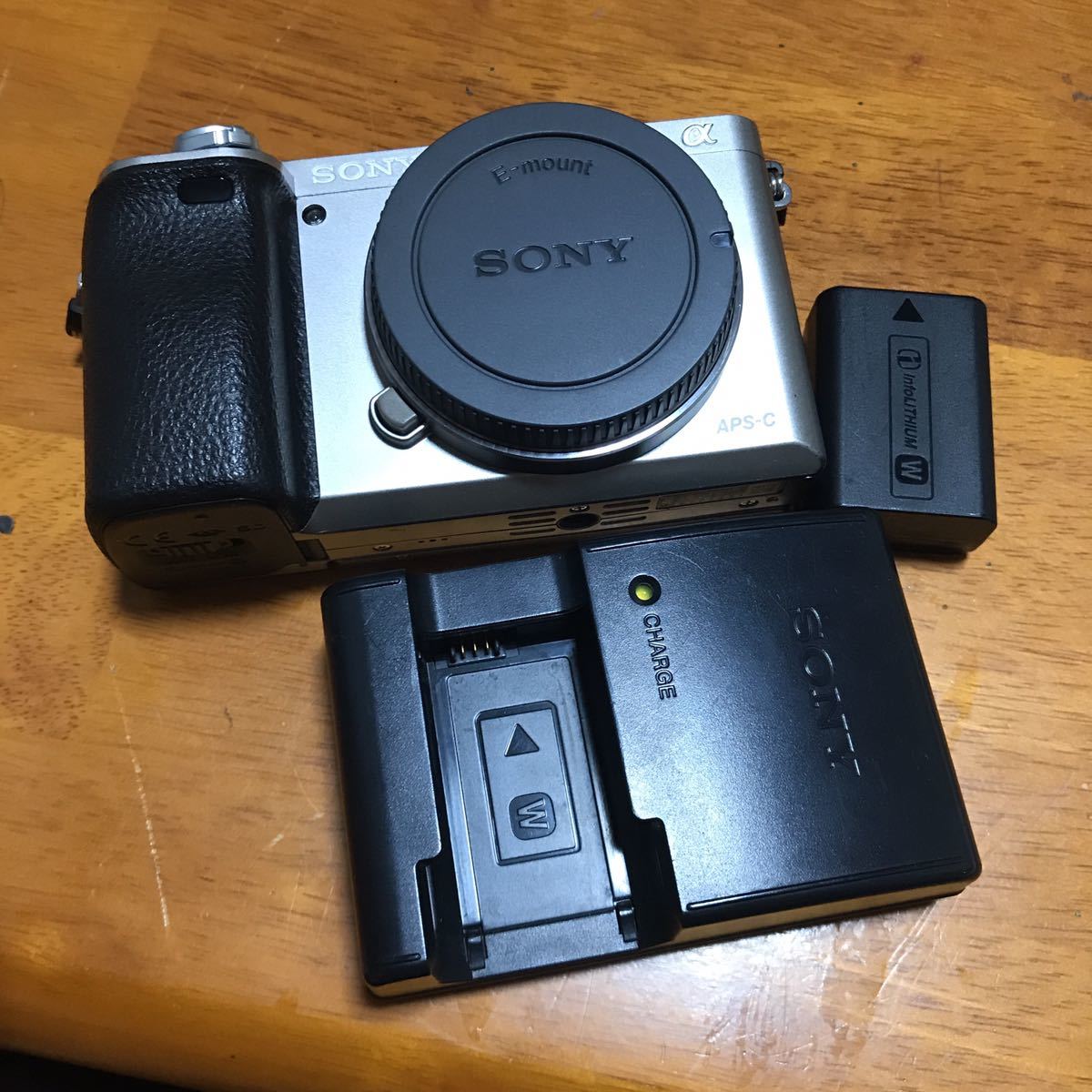 α6000 ボディ SONY ソニー ILCE-6000 シルバー ミラーレス一眼 S