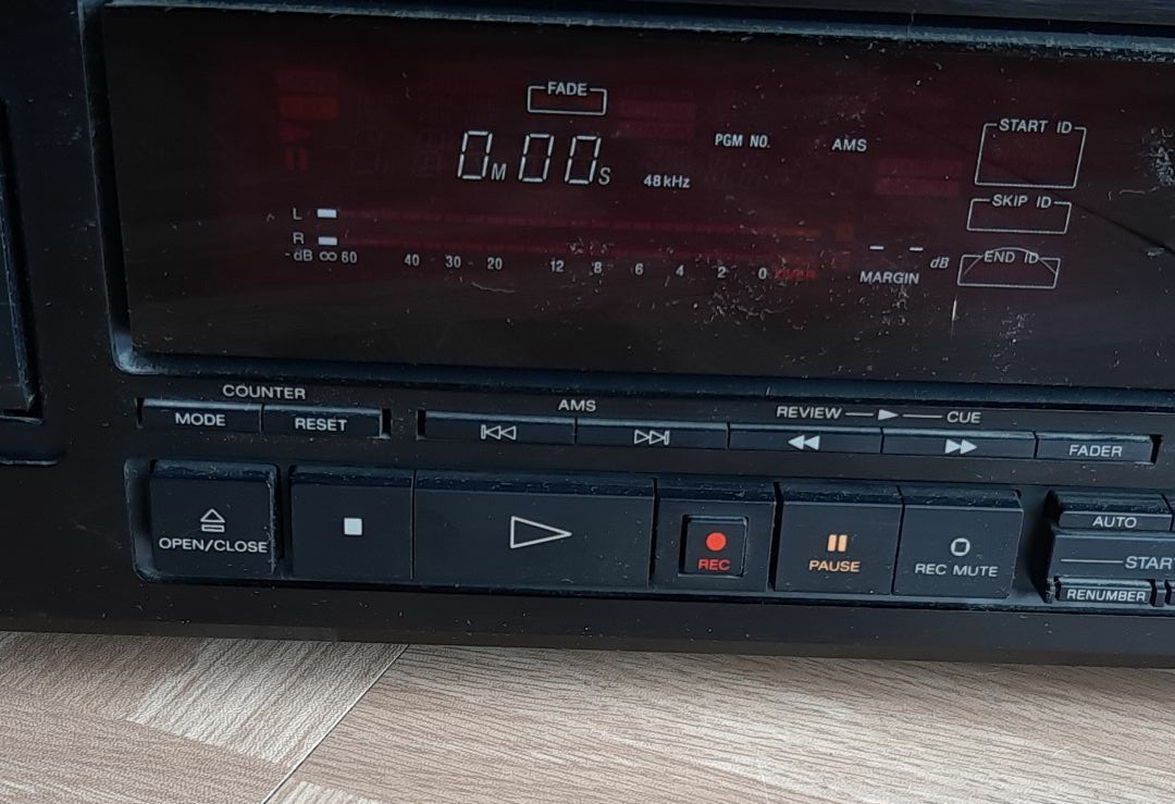 SONY DATデッキ DTC-55ES （中古jジャンク）リモコン付き 【公式通販】
