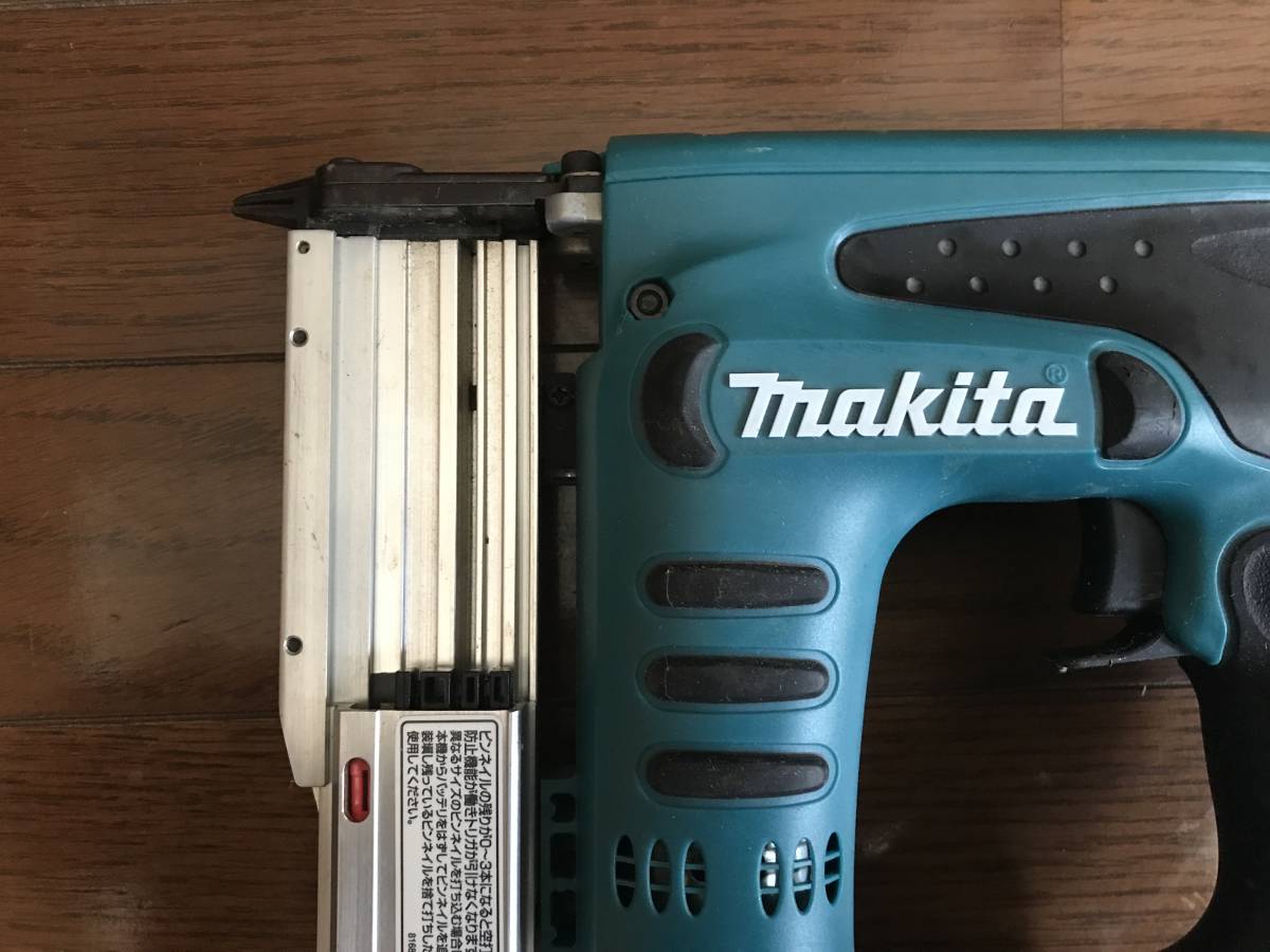 14.4V マキタ PT350DZK makita 公式通販 充電式ピンタッカ 〇 マキタ