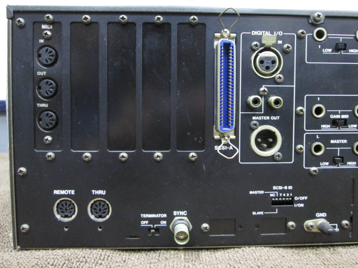 AKAI DR8 8トラックハードディスクレコーダーアカイ AKAI DR8 8