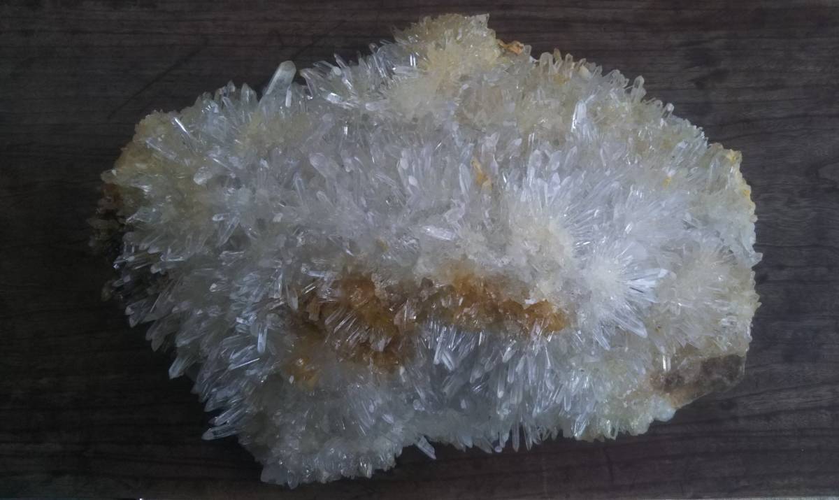 秀品！「大きい水晶クラスター」長さ450ミリ（詳細不明） : 原石