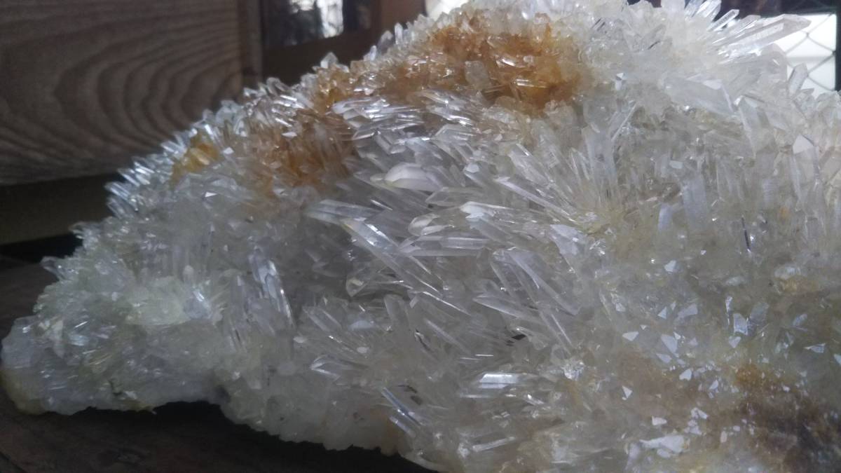 秀品！「大きい水晶クラスター」長さ450ミリ（詳細不明） : 原石