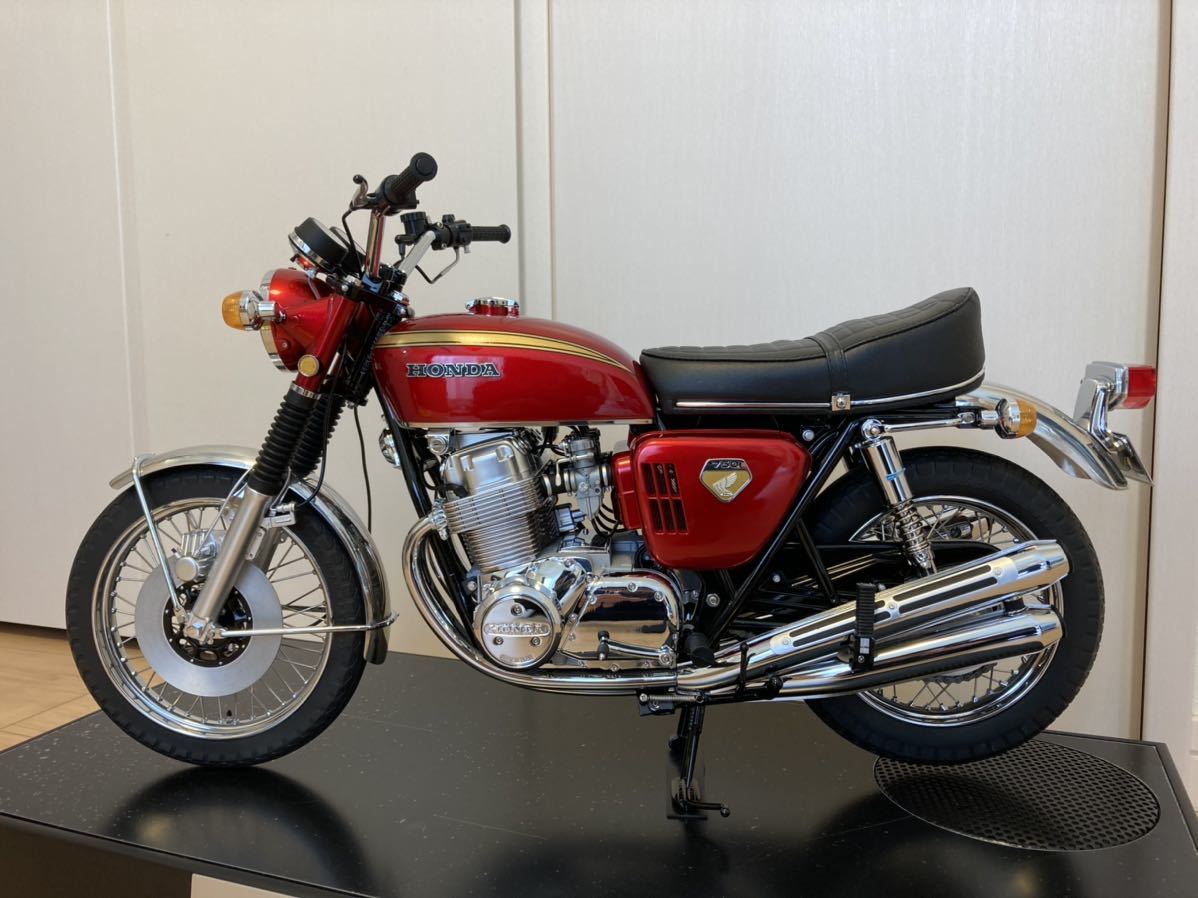 デアゴスティーニ 1/4 ホンダCB750Four キャンディーレッド完成品