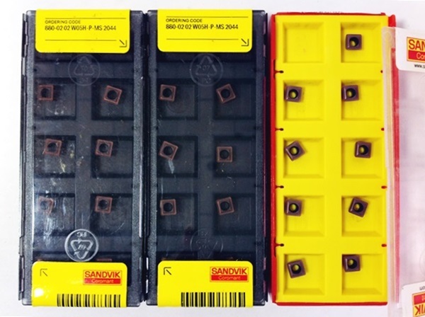 ■【AH-0868】未使用 SANDVIK スーパーUドリル用チップ 880-02 02 W05H-P-MS 2044 計29個 【クリックポスト・全国一律198円対応可】