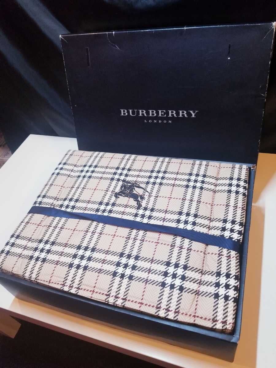新品☆BURBERRY ノバチェック 羽毛肌掛け布団 ベージュ BB1040 【公式