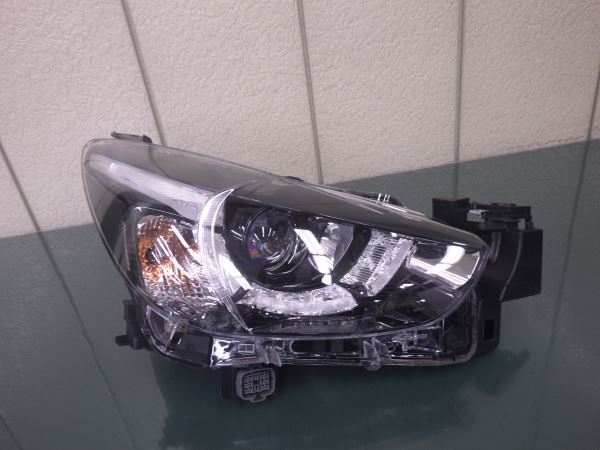 【正規品，豊富な】 2121341 デミオ DJ系 右ライト LED ALH無 KOITO 100-18373 DJ3FS/DJ3AS/DJ5FS/DJ5AS(ヘッドライト)｜売買されたオークション情報、yahooの商品情報をアーカイブ公開 - オークファン マツダ用