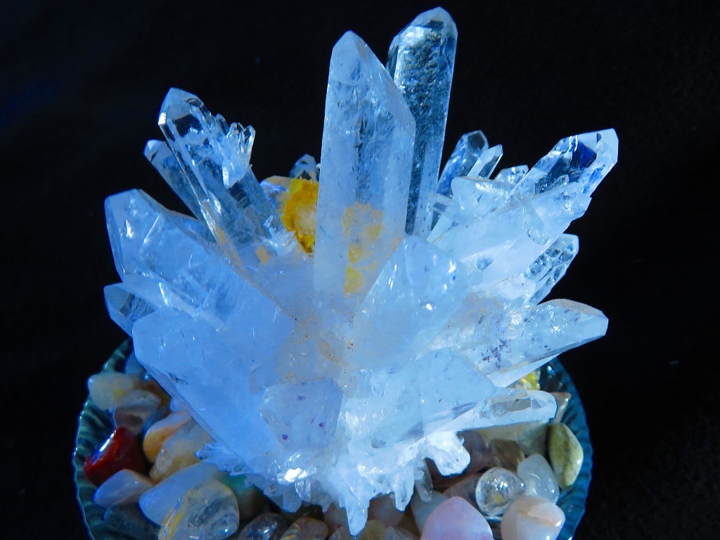 ☆別格高級品！レムリアンシード　クラスター　水晶　原石　帝王秘宝！極美 ☆浄化済み☆天然高透明レムリアンシード水晶クラスター☆さざれ石超