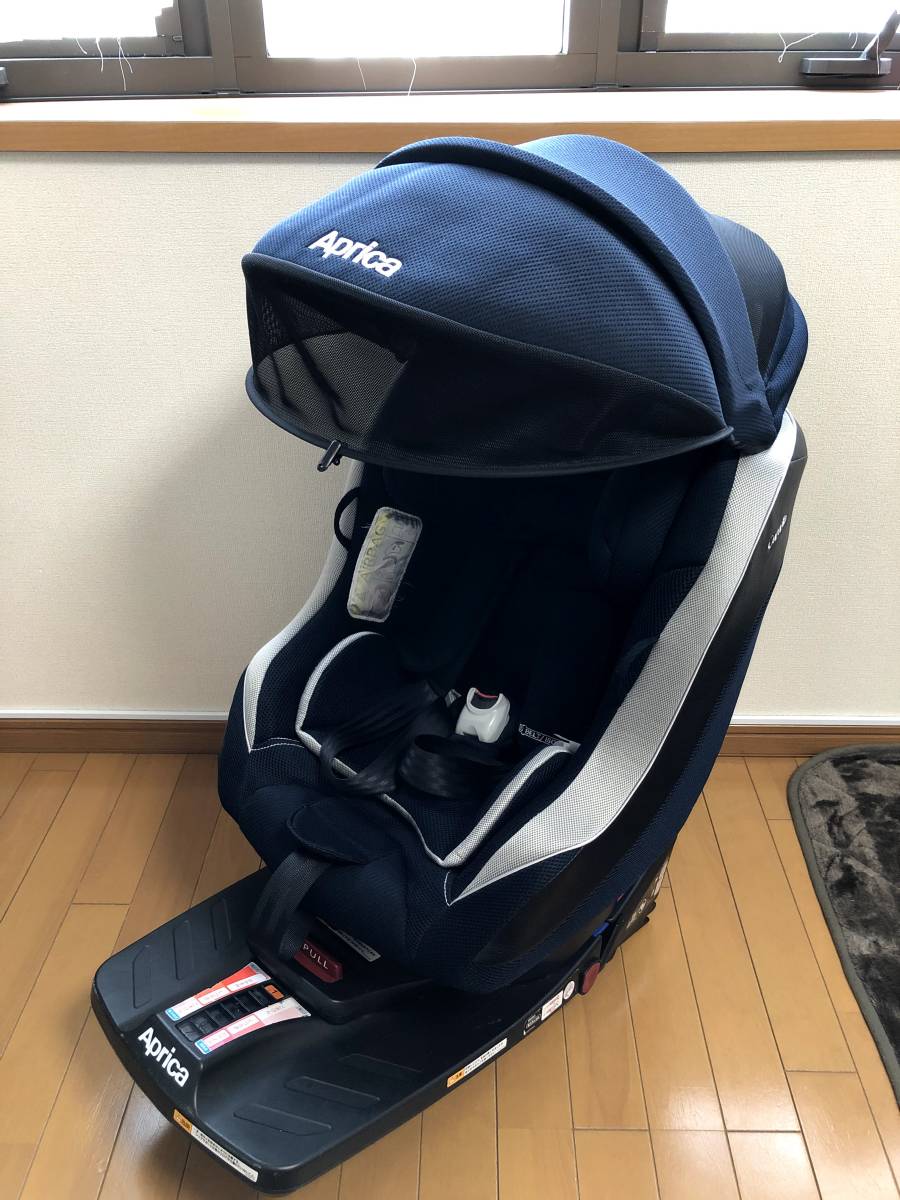 apricaクルリラプレミアムAB シートベルト、ISOFIXどちらも対応 【公式