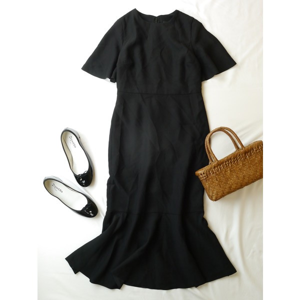 バナナリパブリック Banana Republic シンプルシック 大人っぽ すらりと細見え ロング ワンピース 黒 女性用 売買されたオークション情報 Yahooの商品情報をアーカイブ公開 オークファン Aucfan Com