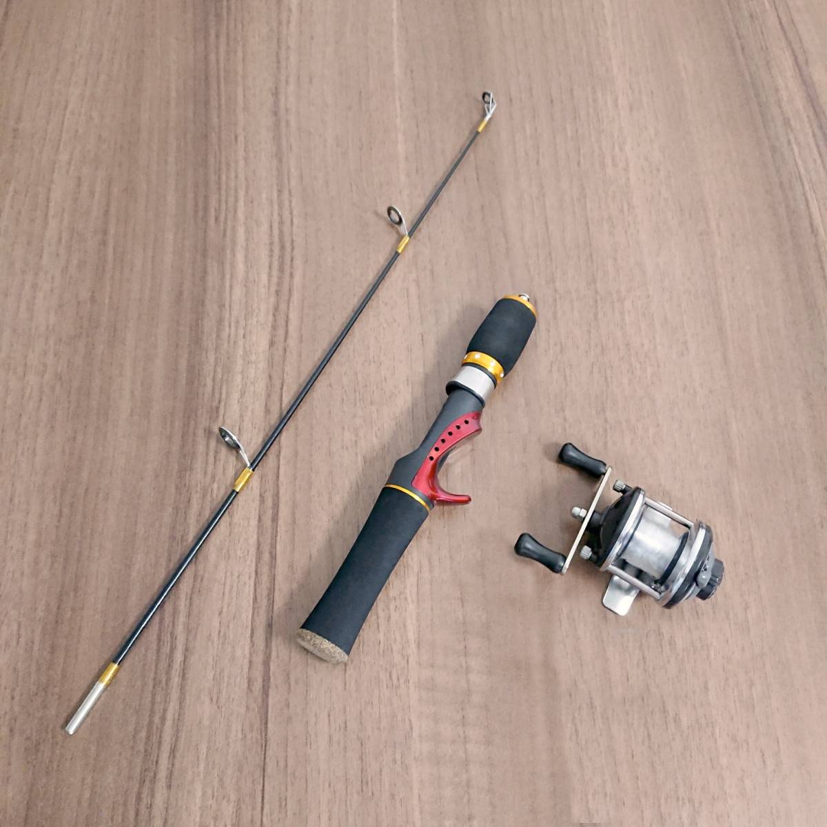ベイトリール 2本セット 穴釣り ロッド 2ピース 67cm 黒 テトラ 竿 根魚 海水 売買されたオークション情報 Yahooの商品情報をアーカイブ公開 オークファン Aucfan Com