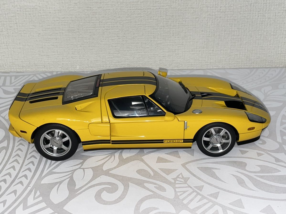 Auto art オートアート 1/18 フォード FORD GT 2004(YELLOW/WITH BLACK