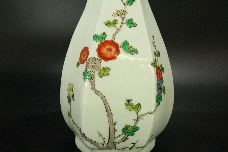 格安，爆買い 【銀閣】中国美術 色絵 草花紋 六方 瓶 旧家蔵出(RC8)