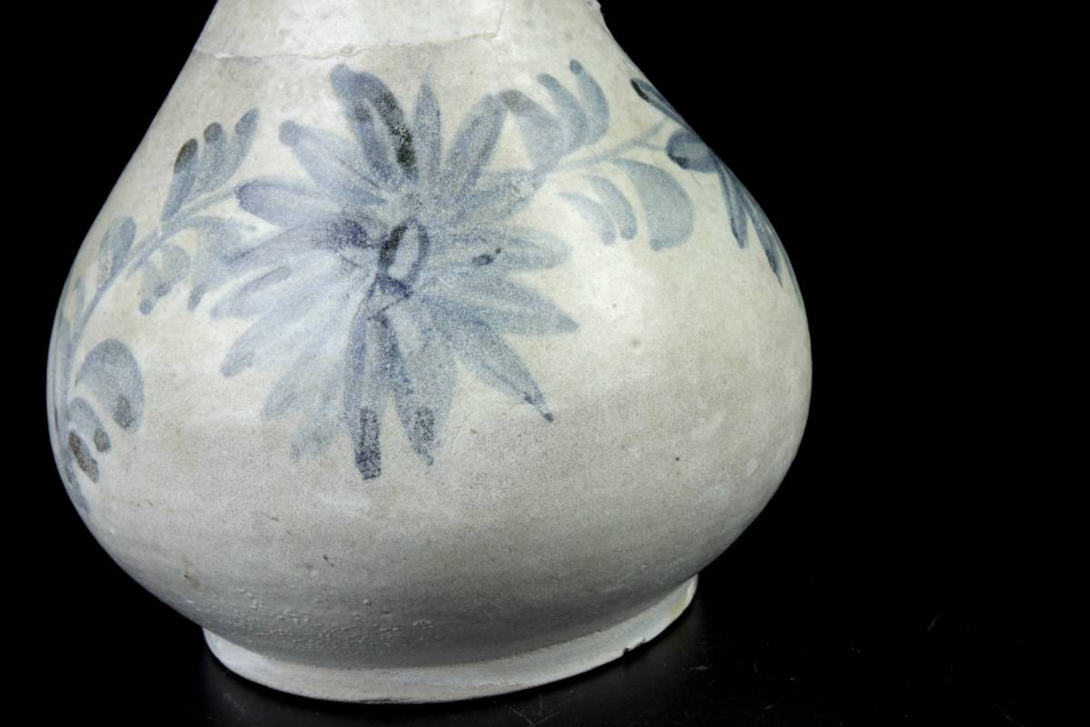 ◇楾◇ 李朝時代 白磁製 草花図染付花瓶 22cm 朝鮮古