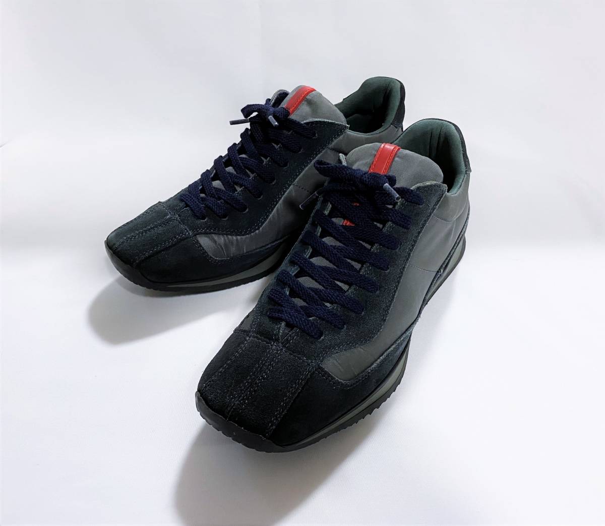 PRADA プラダ スニーカー サイズ7 (26㎝相当) 【公式通販】