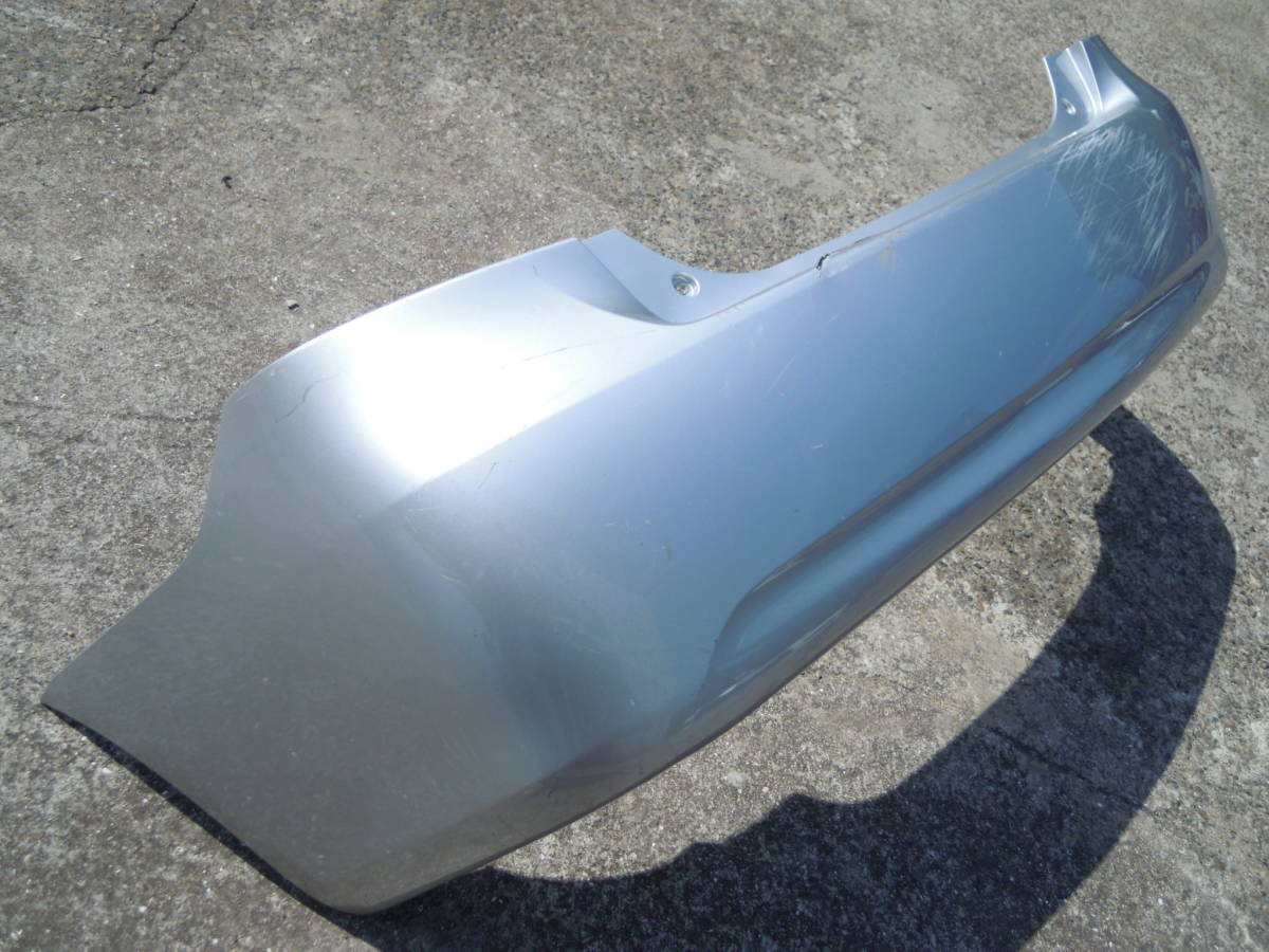 N NZT260 ZRT260 ZRT265 プレミオ 純正 リアバンパー 52159-20A80