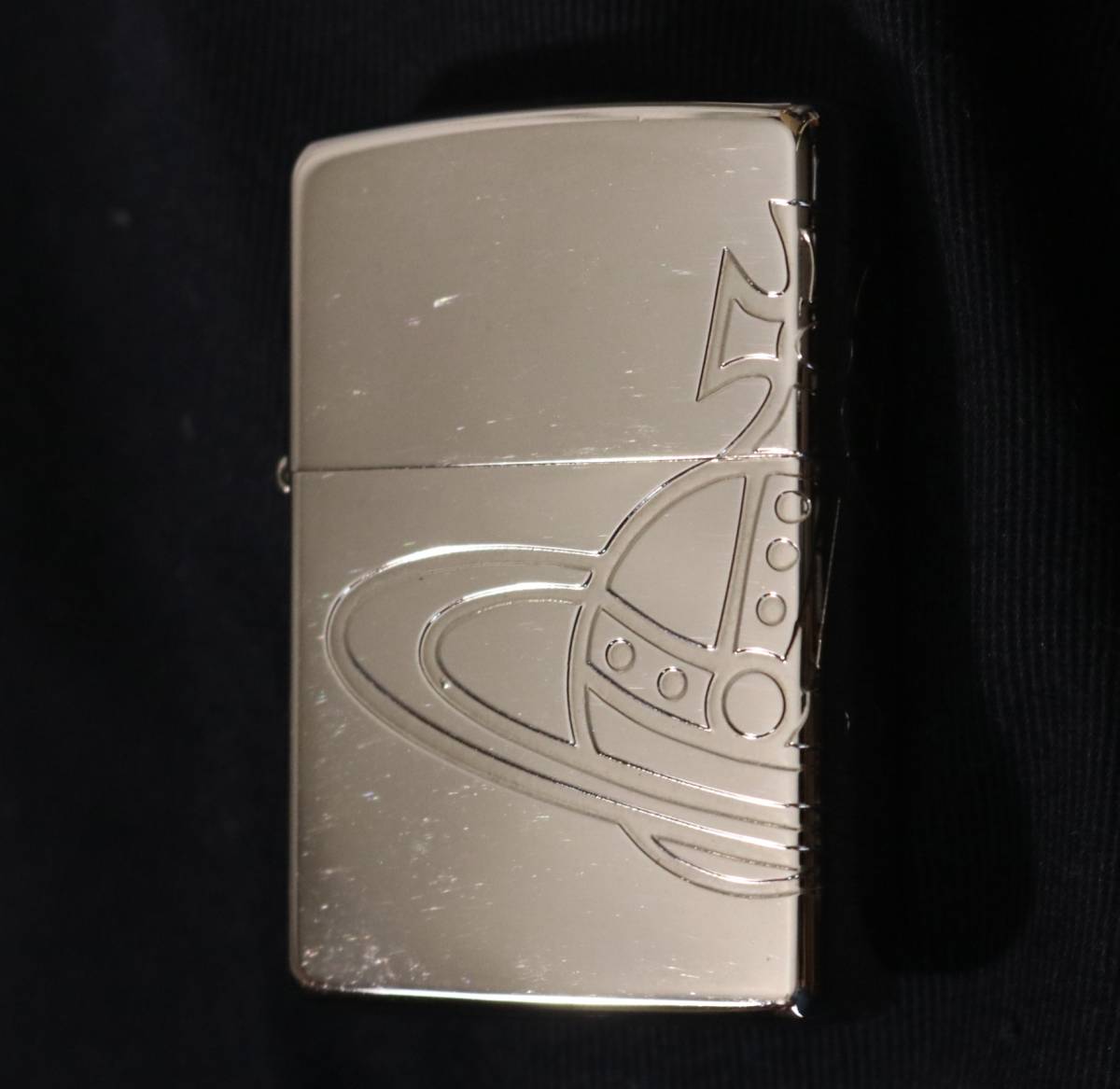 得価，大人気 超 レア Zippo 2014 Vivienne Westwood ヴィヴィアン ウエストウッド ジッポ 鏡面 スレ目立ちます(その他)｜売買されたオークション情報、yahooの商品情報をアーカイブ公開 - オークファン 服飾小物