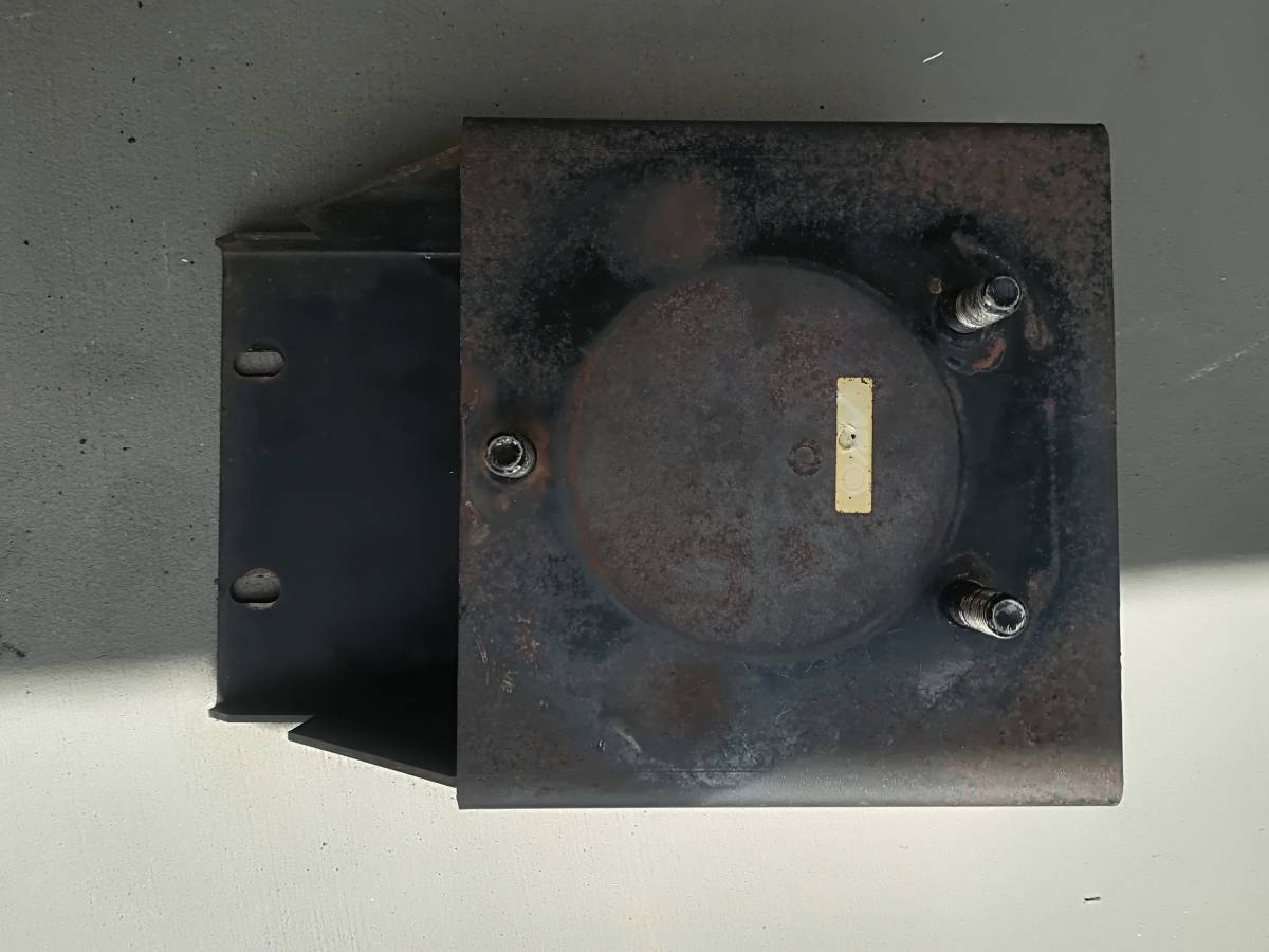 ジムニーja11c(幌)スペアタイヤブラケット t*u様 希少 廃盤品 ジムニー