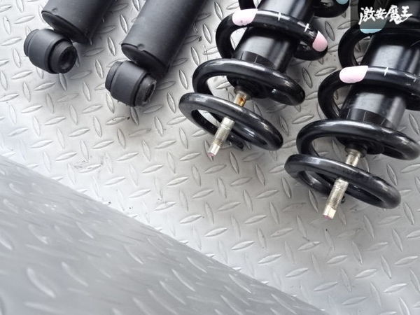 ハイラックス GRS 純正サスペンション トヨタ 純正 GUN125