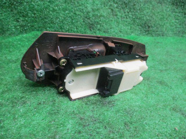 ソアラ UZZ40 トヨタ 純正 パワーウインドウスイッチ P/Wスイッチ 運転席側 茶 内装 パーツ Y02106072761900 ソアラ UZZ40 純正 パワーウインドウスイッチ☆ 1231☆UZZ40ソアラ パワーウィンドウ