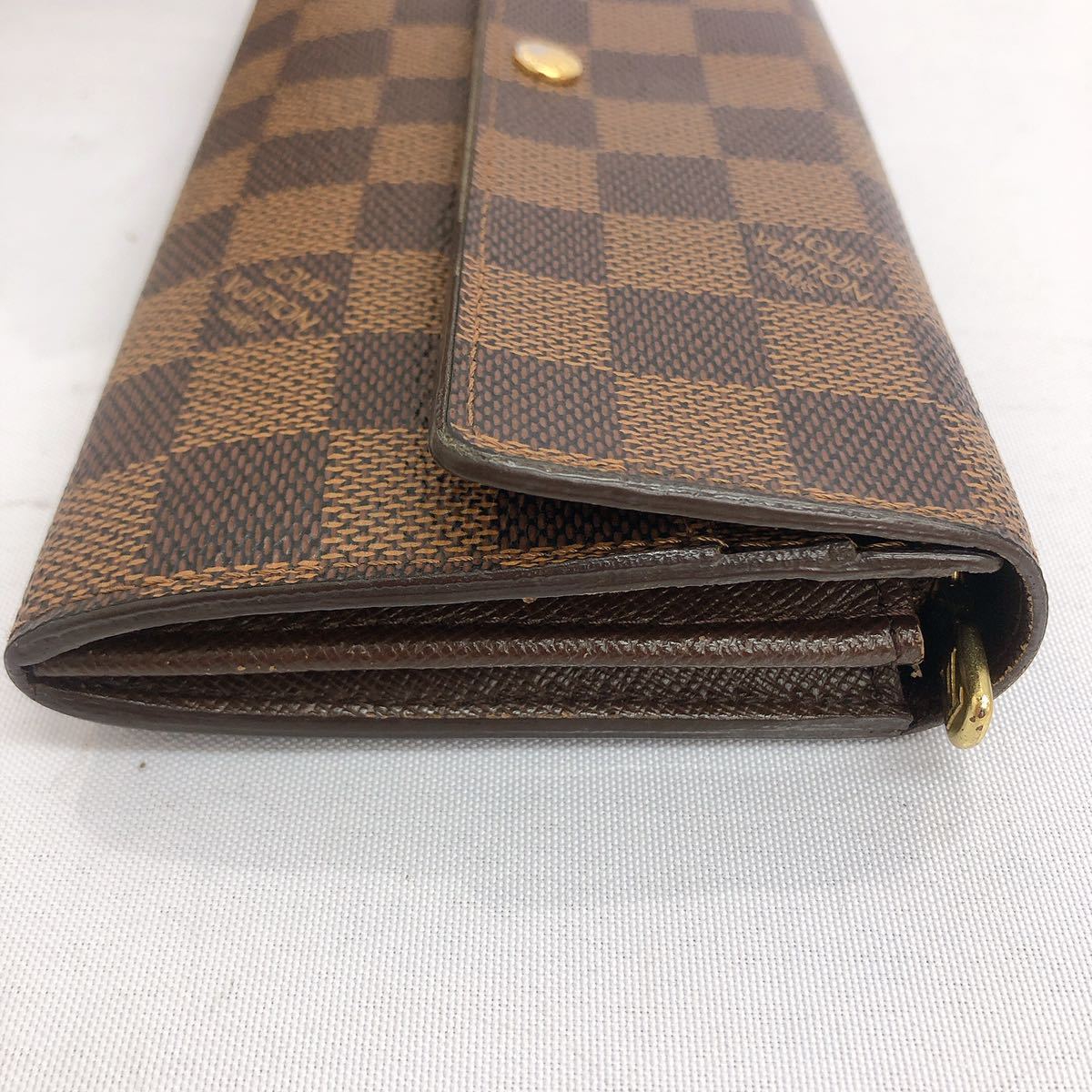 BT217 LOUIS VUITTON ルイ ヴィトン ダミエ ポルトフォイユ・サラ 2つ折ファスナー長財布 箱袋付 中古 Louis Vuitton LOUIS BTS、ルイ・ヴィトンの2021年秋冬メンズ・ファッションショーに VUITTONルイヴィトン『モノグラム レディース