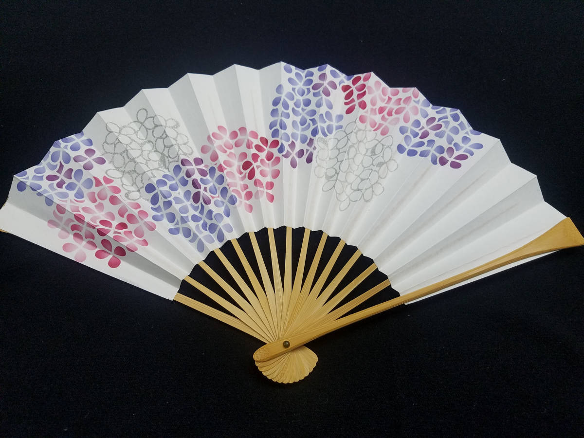 夏花柄 可愛い扇子 京都 扇子 売買されたオークション情報 Yahooの商品情報をアーカイブ公開 オークファン Aucfan Com