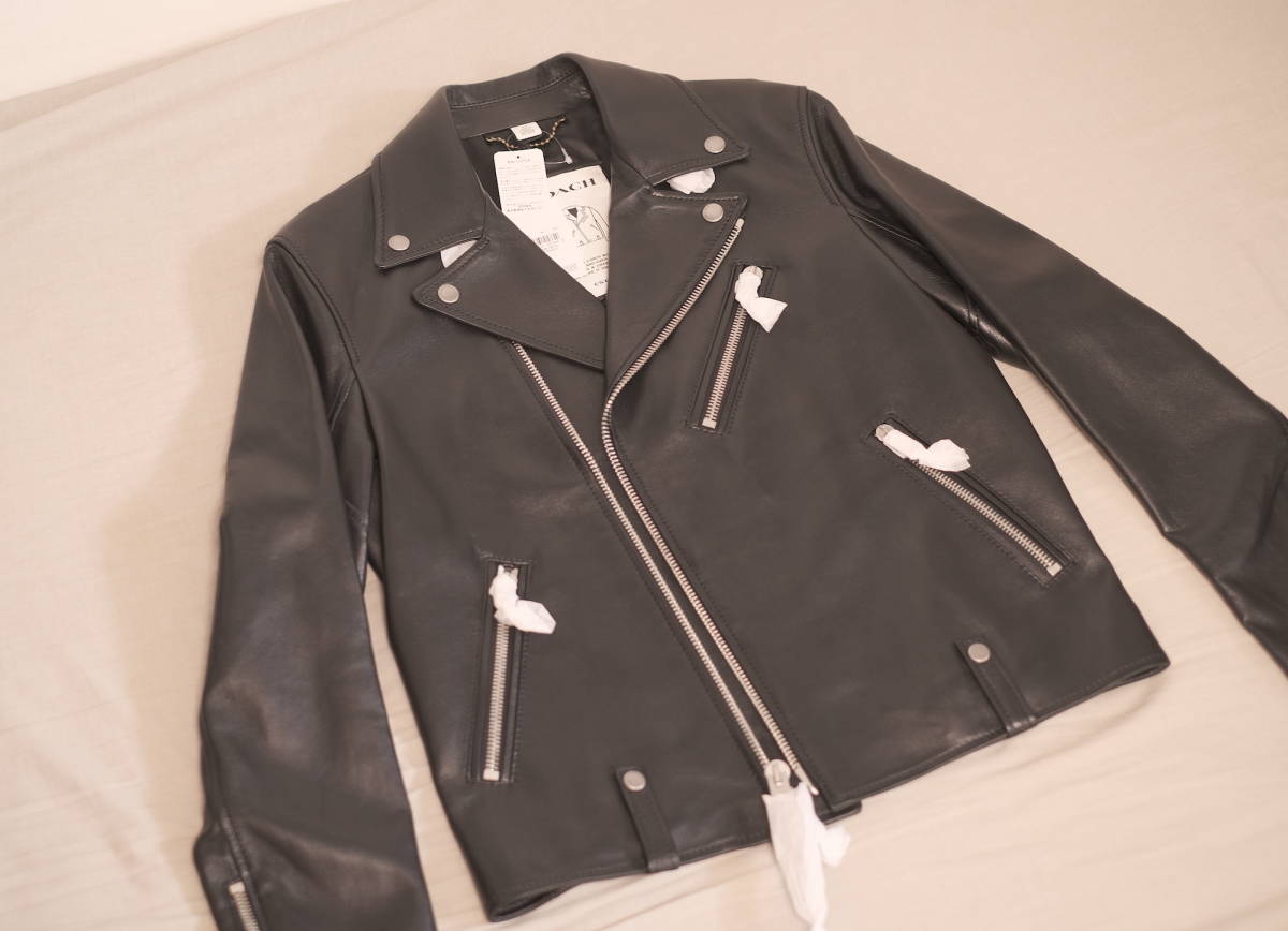 【新品】COACH コーチ_Leather Moto Jacket レザー モト ジャケット_メンズ/44サイズ COACH MOTO コーチ ダブルライダースジャケット&frasl;48&frasl;レザー&frasl;BLK&frasl;ICON JACKET&frasl;レザージャケット・ブルゾン&frasl;M 通販
