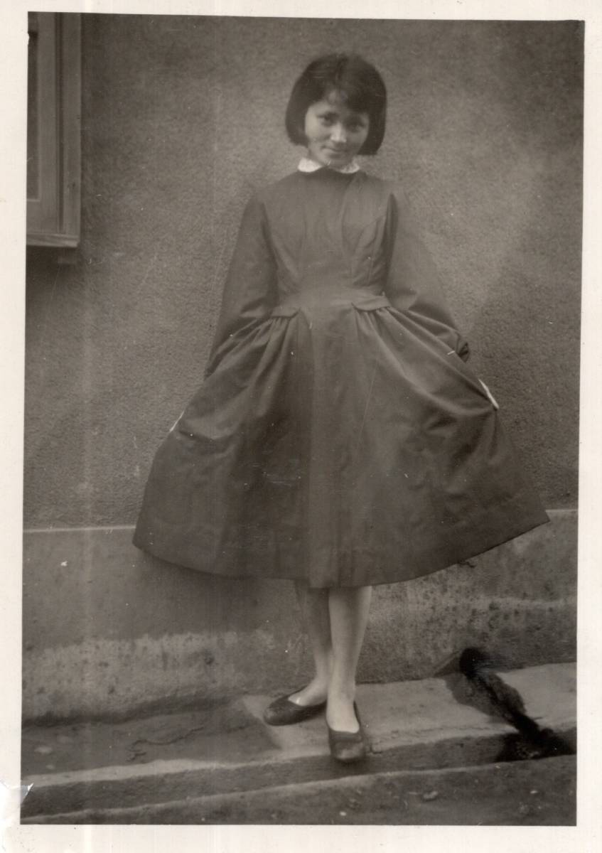 昭和年代 30年代 女学校 女学生等 若い女性 生写真合計10枚 制服 水着姿 清楚美人 知的 天然美少女 戦後復興期 昭和レトロ 印刷物 売買されたオークション情報 Yahooの商品情報をアーカイブ公開 オークファン Aucfan Com