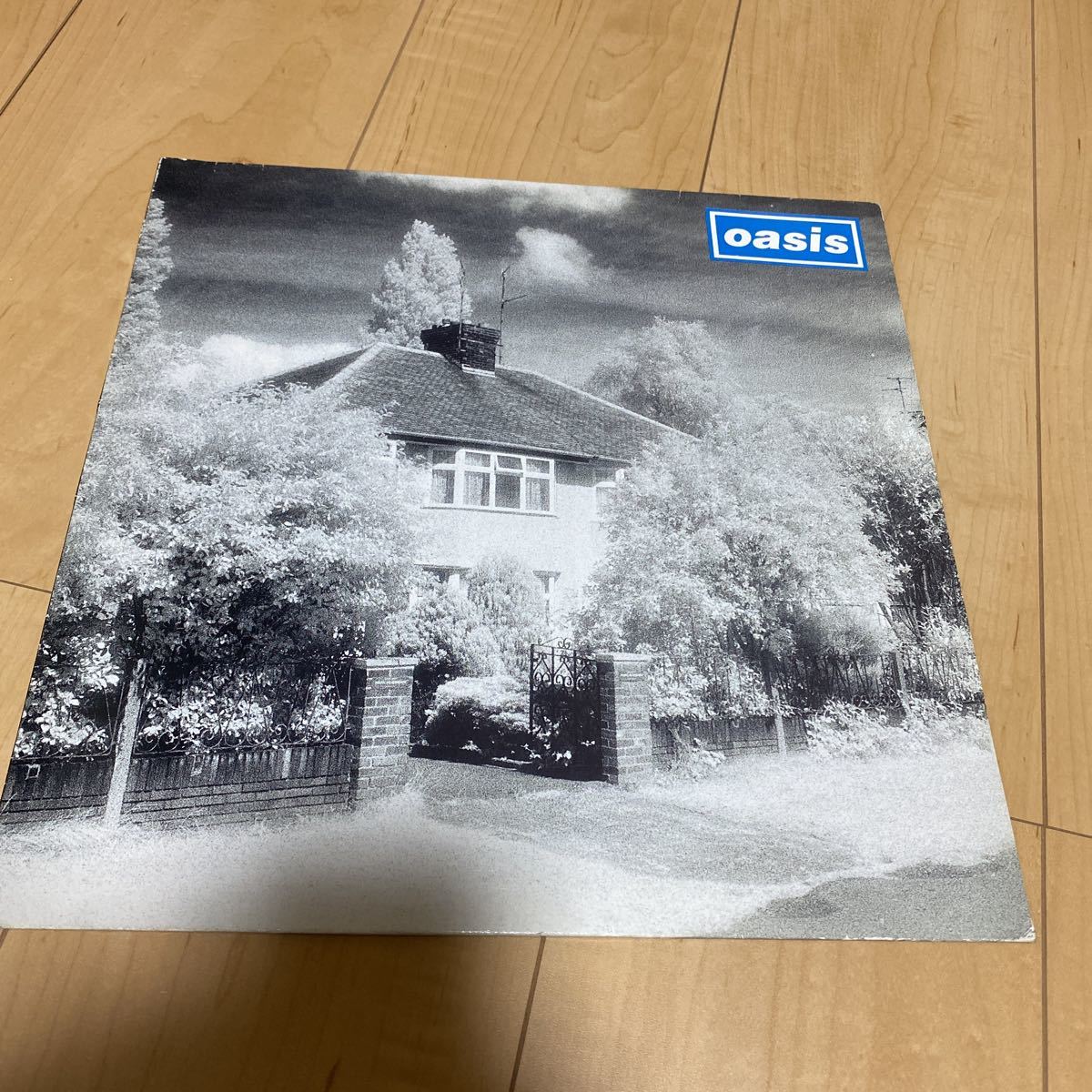 赤字超特価，正規品 OASIS LIVE FOREVER アナログ盤 LP レコード オアシス(Oasis)｜売買されたオークション情報、yahooの商品情報をアーカイブ公開 - オークファン O