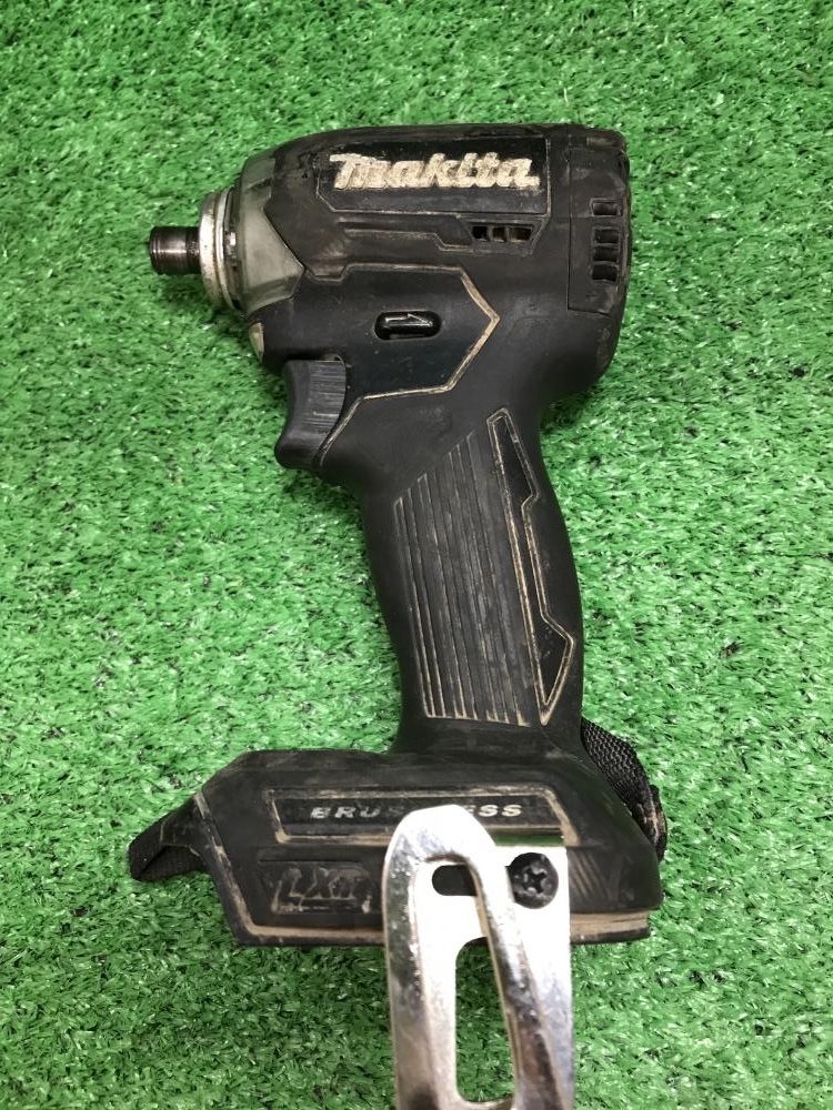 012◆ジャンク品◆マキタ 充電式インパクトドライバ TD170D　※通電可、軸部分破損、ライト点灯しません